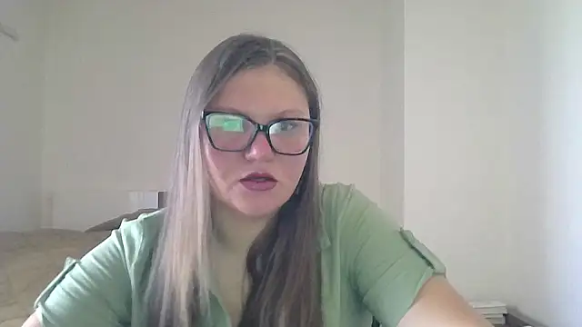 Snapshot of MuseChic_Wild chatting on July 2026 07:18:02 AM MuseChic Wild online show from July 2026 07:18:02 AM
