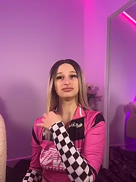 ScarletFlameee online show from April 2026 05:51:02 AM