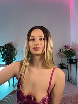 ScarletFlameee online show from May 2026 05:56:01 AM