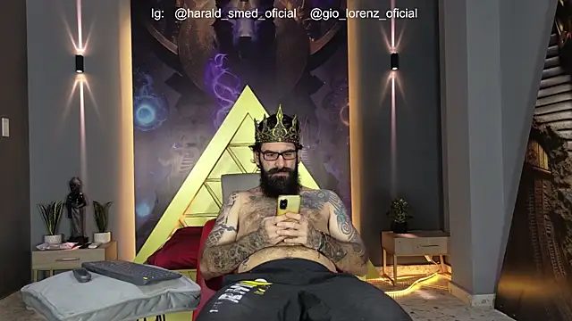 Snapshot of Haraldsmed chatting on June 2026 01:28:02 PM Haraldsmed online show from June 2026 01:28:02 PM