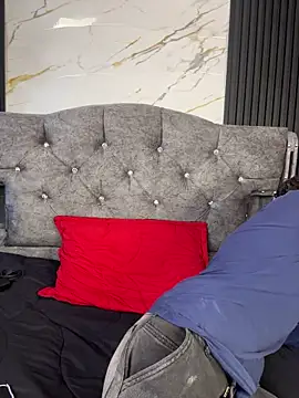 Bunny fire online show from April 2026 07:05:02 PM