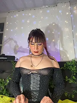 Naughtygirlts online show from March 2026 09:54:01 PM