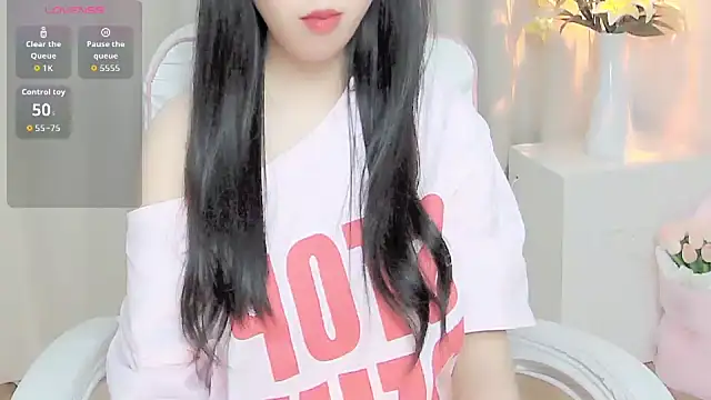 Sweet-Shuna online show from April 2026 01:49:02 PM