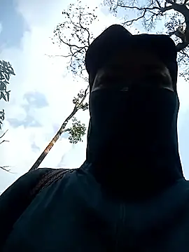 Bling-pusy online show from April 2026 01:32:01 AM