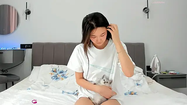 kasumikawa online show from April 2026 01:23:02 AM