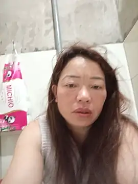 Snapshot of Yellow-pink chatting on July 2026 10:48:01 PM Yellow-pink online show from July 2026 10:48:01 PM