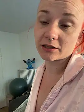 Snapshot of Fiebie_licious_ chatting on April 2026 04:30:02 AM Fiebie licious online show from April 2026 04:30:02 AM