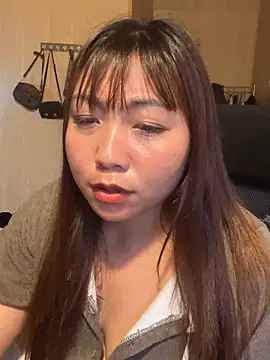 Sumi pusy online show from May 2026 11:28:01 AM