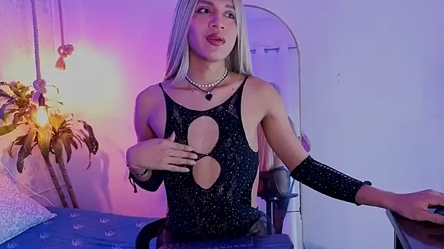 july quinzel online show from June 2026 02:53:01 AM