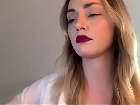 ScarlettSensitive online show from April 2026 03:31:02 PM