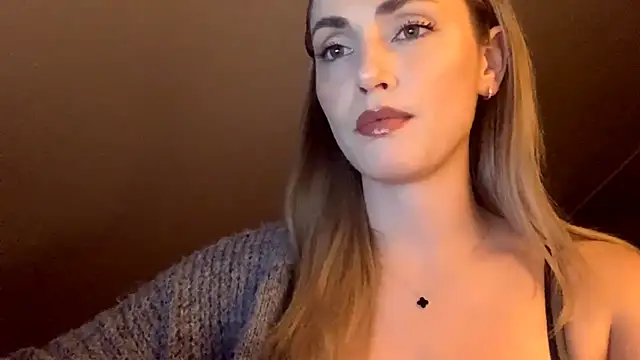 ScarlettSensitive online show from April 2026 08:24:02 PM