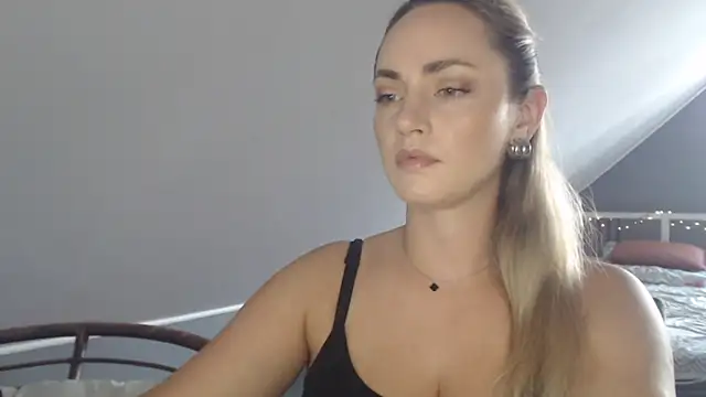 ScarlettSensitive online show from June 2026 06:30:01 AM