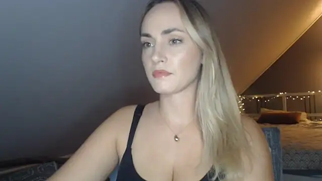 ScarlettSensitive online show from July 2026 07:49:01 PM