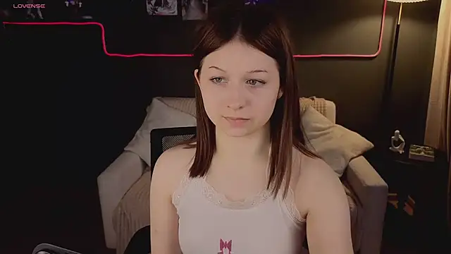 Liv Veil online show from March 2026 12:41:02 PM