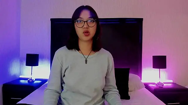 LilithBluum online show from April 2026 11:51:02 AM