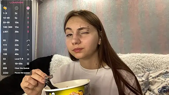 AlisaBloom online show from April 2026 04:08:01 PM