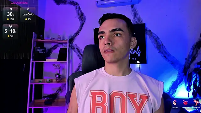 NicoKinggs  online show from March 2026 12:43:02 PM