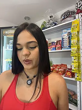 Snapshot of Bella-Ferrer chatting on July 2026 06:17:02 PM Bella-Ferrer online show from July 2026 06:17:02 PM