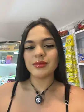 Snapshot of Bella-Ferrer chatting on July 2026 05:55:01 PM Bella-Ferrer online show from July 2026 05:55:01 PM