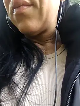 Camillemonroe  online show from April 2026 11:38:01 AM