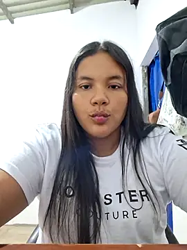 Snapshot of monicarokaforte chatting on July 2026 05:00:02 AM monicarokaforte online show from July 2026 05:00:02 AM