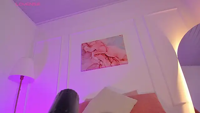 Snapshot of nova_silk chatting on May 2026 10:17:01 PM nova silk online show from May 2026 10:17:01 PM