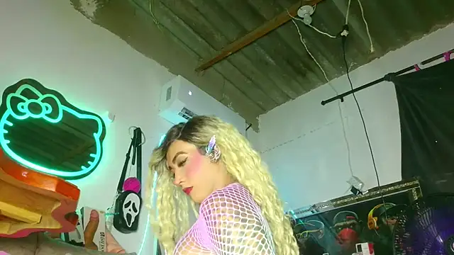 candy aass online show from May 2026 08:37:01 PM