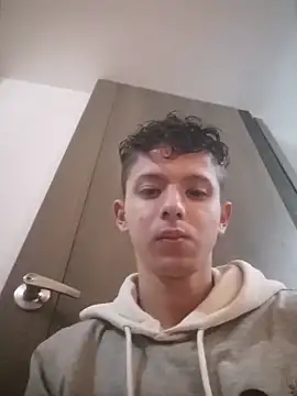 Daniel Roy online show from March 2026 11:06:01 PM