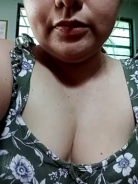 jennyyhottt online show from May 2026 06:01:01 PM