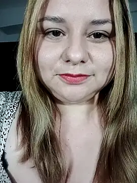 jennyyhottt online show from May 2026 06:57:02 PM