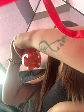 Electra Pinkk online show from April 2026 02:18:01 PM