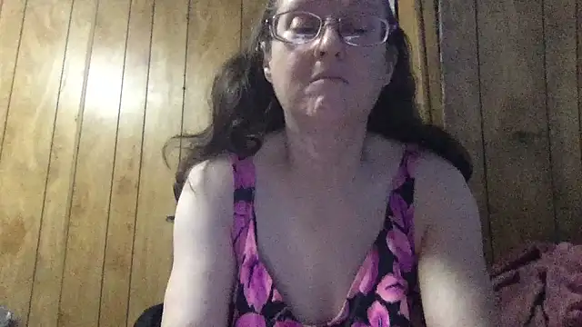 Snapshot of milfmichelle69 chatting on July 2026 01:52:01 PM milfmichelle69 online show from July 2026 01:52:01 PM
