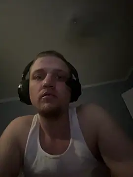 Snapshot of BoredGamer420 chatting on April 2026 03:51:01 AM BoredGamer420 online show from April 2026 03:51:01 AM