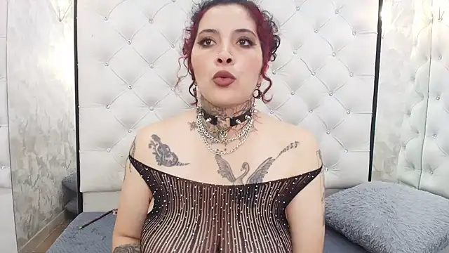LadyMiax online show from August 2026 03:19:02 AM