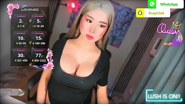 xBigSurpriseLorainex online show from May 2026 05:20:02 PM