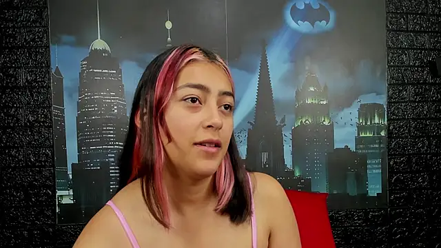 PinkyyPieee  online show from April 2026 01:06:02 PM