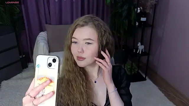 BlondeLina online show from April 2026 04:54:01 AM