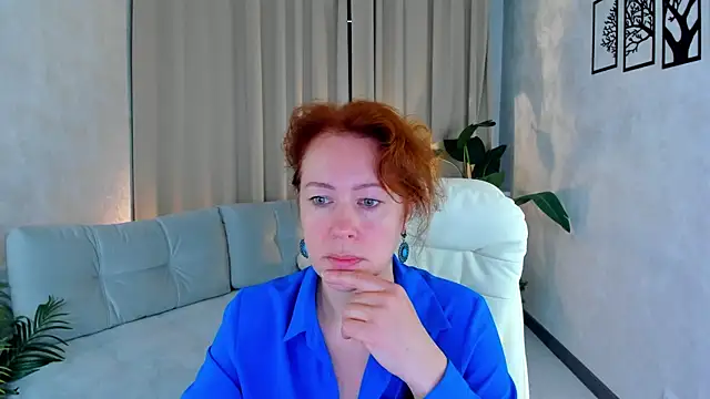 Snapshot of LeticiaRomano chatting on May 2026 04:09:01 AM LeticiaRomano online show from May 2026 04:09:01 AM