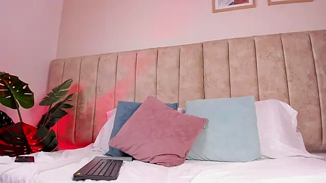 AgathaSavage online show from May 2026 02:40:02 AM