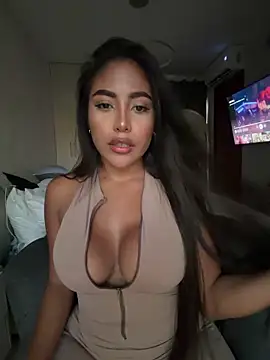Snapshot of SaraValentina11 chatting on May 2026 10:49:02 PM SaraValentina11 online show from May 2026 10:49:02 PM
