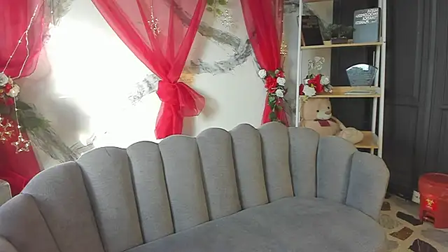 AphroditeSweett online show from April 2026 09:39:33 PM