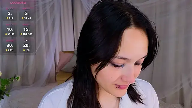 Snapshot of DarcyBlackwood chatting on July 2026 01:45:01 AM DarcyBlackwood online show from July 2026 01:45:01 AM
