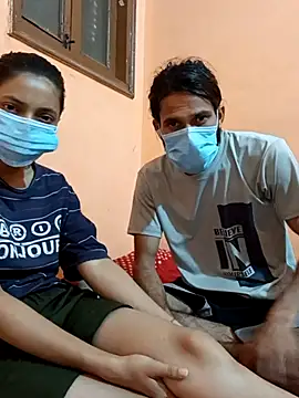 Snapshot of cutecouple058 chatting on March 2026 06:41:02 PM cutecouple058 online show from March 2026 06:41:02 PM