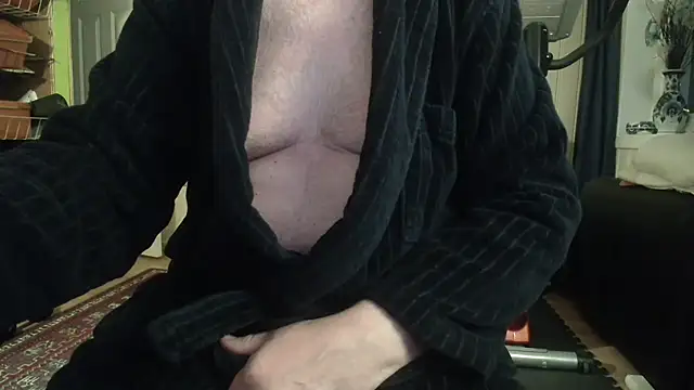 Snapshot of Buggemann chatting on May 2026 02:06:01 AM Buggemann online show from May 2026 02:06:01 AM