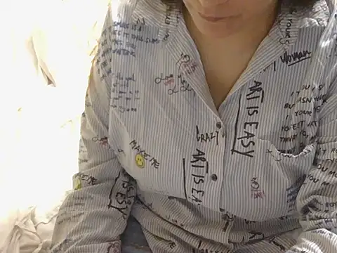 Snapshot of spicy_Zara chatting on July 2026 04:17:02 AM spicy Zara online show from July 2026 04:17:02 AM