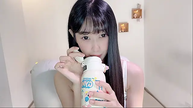 Snapshot of xiaooyee chatting on July 2026 02:43:02 PM xiaooyee online show from July 2026 02:43:02 PM