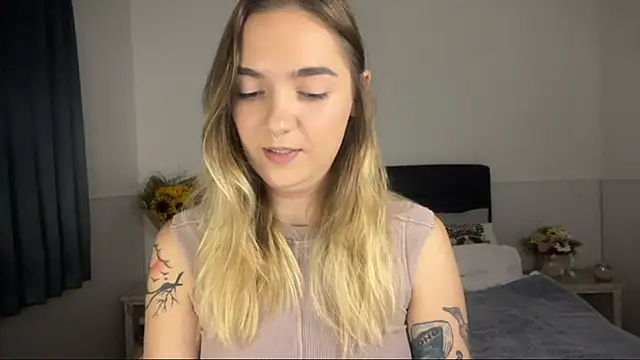 RoxyWet online show from July 2026 03:03:02 PM
