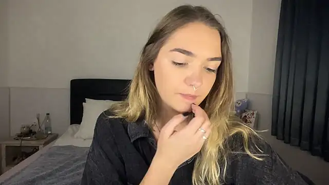 RoxyWet online show from July 2026 02:37:02 PM