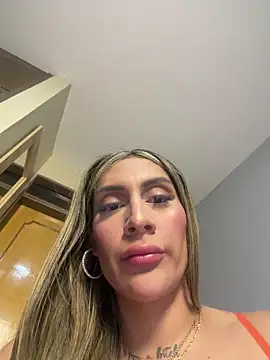 Snapshot of Miamattel3 chatting on April 2026 03:11:01 AM Miamattel3 online show from April 2026 03:11:01 AM