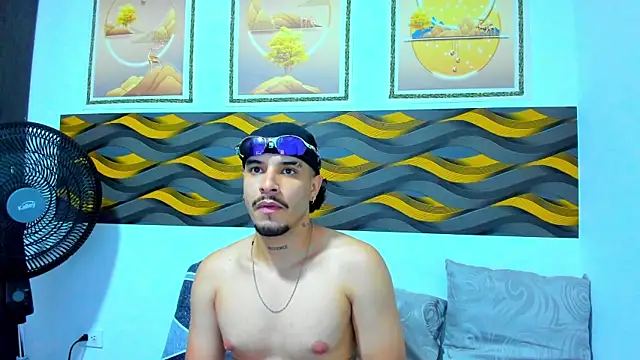 Leon Hotx online show from April 2026 07:31:02 PM